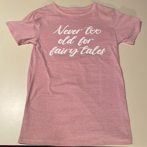 Graphic pink tee